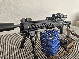 CZ 512 Tactical mit zfr Vector Optics Grizzly 1-4x24 , Bipod ,Hülsenfangsack