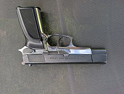 Browning Pistole GPDA 8 PTB 389/2 West Germany