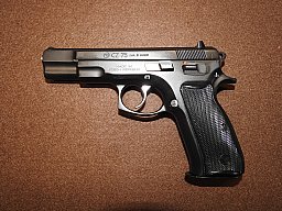 Halbautomatische Pistole CZ , Mod 75, Kal. 9mm Luger