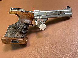 Sportpistole Feinwerkbau Mod. AW93 im Kaliber .22lr SNR 2655