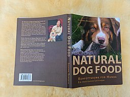 Susanne Reinerth: Natural Dog Food (Rohfütterung für Hunde)