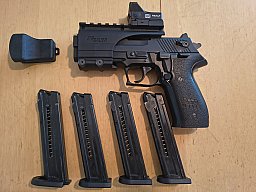 SigSauer Mosquito 22 lr. + 4 Magazine + Bridge + Reddot | Originalkoffer mit Schloss, Zubehör...
