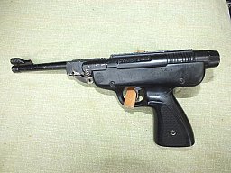 Verkaufe diese Luftpistole Umarex. Modell -FVM-.