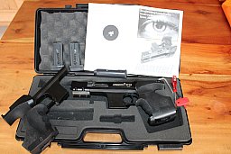 Schöne gebrauchte Sportpistole Hämmerli SP20 im Kal. .22lr mit zwei Griffen