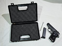 Perfecta Mod. FBI 8000 Cal. 8mm Knall PTB 196/2