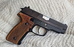 Zastava CZ 99 Kaliber 9mmPara wie SIG Sauer P226
