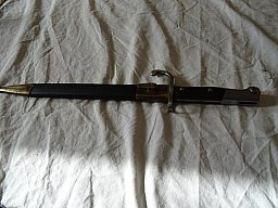 Bajonett für Gewehr 88 mit Lederscheide