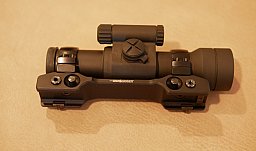 Aimpoint 9000L mit Innomount Ringmontage Picatinny