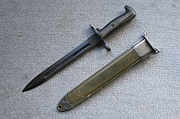 Bajonett Seitengewehr für US Garand M1 Hersteller UC Utica Cutlery 2WK Fertigung Flaming Bomb nicht