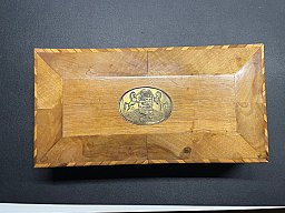 Wunderschöne Colt - Holzbox - Aufwendige Handarbeit, sehr schön