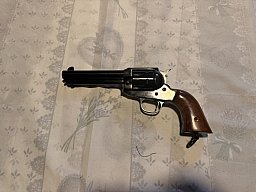 2 Stück Uberti Remington Police 1875/90 .45 LC , mit Ring