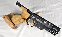 Walther SSP .22 l.r. - TOP Zustand! Matchgriff R/L, 2. Magazin NEU, Laufgewicht, Papiere