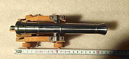 Vorderladerkanone cal.45, Kanone, Schwarzpulver