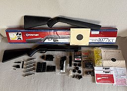 + + Crosman 1077 KT & viel Zubehör Reddot Magazine Trommeln Montage Pellets Zielscheiben defekt + +