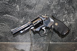 Revolver S&W Mod. 19-3 Kal. 357 Mag. 4 Zoll #4K3701