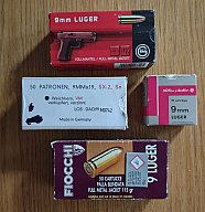 Leere Munitionsschachteln 9mm