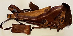 P08 lang Pistolentasche mit Anschlagbrett und Schlüssel/Putzstock