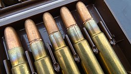 416´RIGBY - 10.36x73. Teure Munition hier als DEKO Patronen. Fertigung von BELL, USA. Pulverlos !