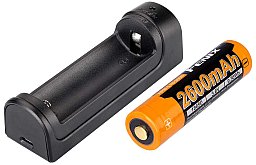 Fenix ARE-X1 Set mit Ladegerät und 18650-Akku für Taschenlampen