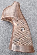 Griffschalen für Revolver ??