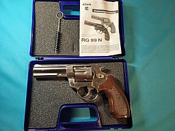 Neuw. Röhm RG 99 N Nickel-Holzgriffe, PTB 597