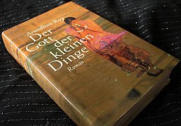 Der Gott der kleinen Dinge - Arundbati Roy
