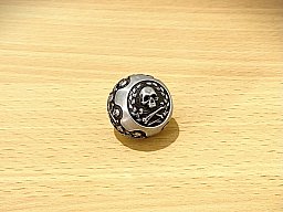KAMMERGRIFFKUGEL mit Totenkopf - Boule de levier "Skull"