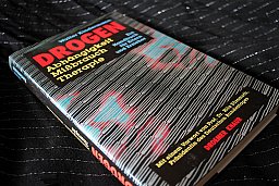 DROGEN - Abhängigkeit Mißbrauch Therapie Walter Kindermann