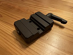Fortmeier Adapter für Arca-Swiss / RRS-Rail mit UIT Vorrichtung, NEU