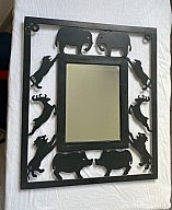 Alter Wandspiegel Unikat Jagdspiegel Metall-Tiersilhouetten 37x32 cm