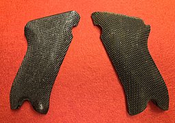Alte Griffschalen Nussbaum für Pistole Parabellum Luger P.08 .