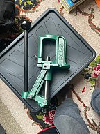 NEUWERTIG RCBS Presse + Sinclair Trimmer+ Concentrici Gauge+ Tumbler + Zubehör, Hülsen und Geschosse