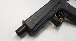 Pistole Glock 17 Gen3, 9mmLuger m. Gewindelauf 5", neuwertig