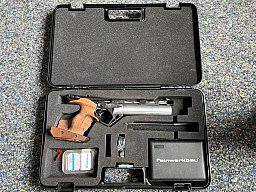 Feinwerkbau FWB P8X Matchluftpistole 4,5mm Rechts M Zubehörkoffer