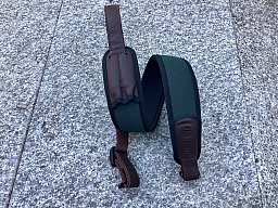 Blaser Gewehrriemen Grün mit Patronenfach u. Riemenbügel