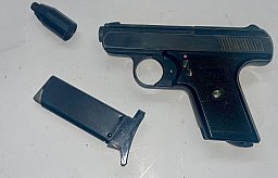 Pistole Perfecta FBI 8000. Reck 8 mm Knall Walther UMAREX