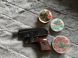 UMAREX PISTOLEcal.6mm.Flob.PL. mit Zubehör ! TOP !