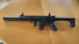 SIG SAUER MCX Co2 Schwarz 4,5 mm Diabolo inkl. Gewehrkoffer