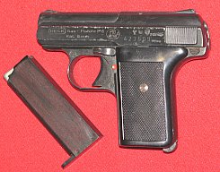 RECK Schreckschuss- Pistole, eine RECK P6 mit der PTB 48 - 69 A in Kal. 8mm