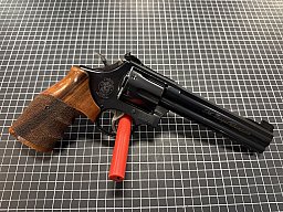Smith & Wesson 586-4 Target Champion - Kal. .357 Magnum
