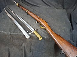 Artillerie Chassepot Mle 1866 Zündnadelgewehr nummerngleich außer Ladestock mit passendem Bajonett