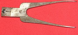 Alte Stahl Kugel - Zange für Blei - Murmeln mit ca. 16mm Durchmesser