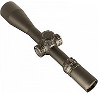 Nightforce ATACR 7-35x56 MOAR F1 Absehen. Farbe Dark Earth. Der Sniper-Mythos auf der Siegertreppe.