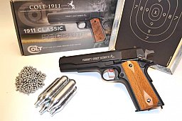 Legends! Originalgetreuer Colt Government 1911 Nachbau * CO² * 4,5 mm BB´s mit Starterpaket