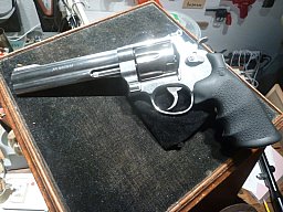 Revolver S&W Deluxe 6 1/2 in 44 Magnum