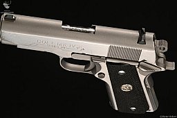 Colts Officers ACP MARK IV / Series `80 Kaliber .45Auto