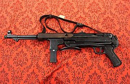 original MP40 als "SLK38/40" im Kal. 9mmLuger/Para, gestempelt "660" Wehrmacht nicht MP38, K43, MP44