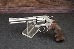 Revolver Smith & Wesson Mod. 617-3 Target Champion Kal. .22lr