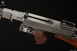 Auto Ordnance Semi Auto Tommy-Gun Thompson Submachine Gun Kaliber .45Auto