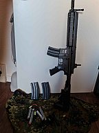HK416C mit 2 Akku, Ladegerät und 3 Magazinen